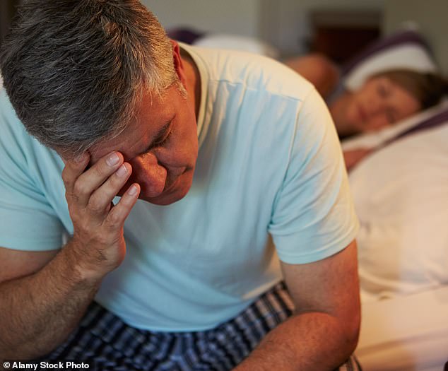 Laut Wissenschaftlern kann Lichttherapie den Schlaf verbessern, Depressionen lindern und aggressives Verhalten bei Demenzpatienten reduzieren.