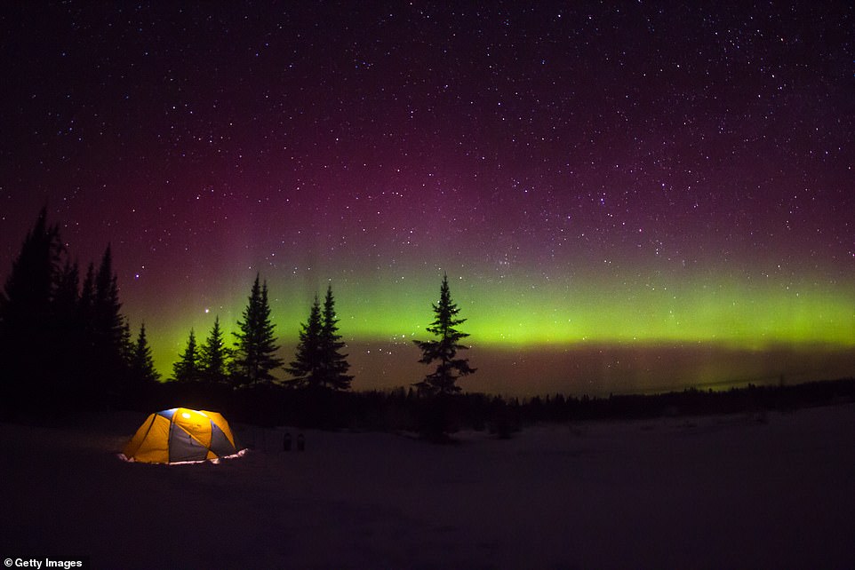 The western and southern US does have incredible stargazing locations, but travelers closer to Minnesota and near the Canadian border can visit the Voyageur's National Park to see starry skies just as beautiful. The entire park is at least 218,055 acres in size and contains several bodies of water, cliffs, and forests