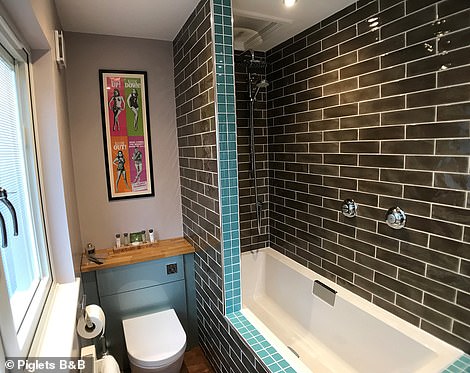 Das Badezimmer des Ashdown-Zimmers.  Das B&B sei sowohl „luxuriös als auch gemütlich“ gestaltet worden, verraten die Eigentümer