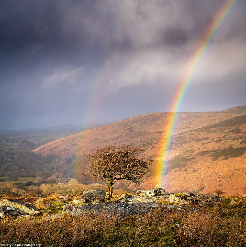 Ein doppelter Regenbogen, den Gary über der Moorlandschaft des Dartmoor-Nationalparks eingefangen hat