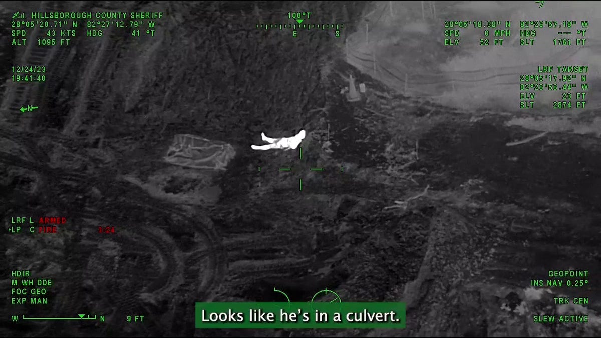 Luftaufnahme eines Mannes aus Florida, der beim Machen erwischt wurde "Schmutzengel" auf der Flucht vor den Abgeordneten