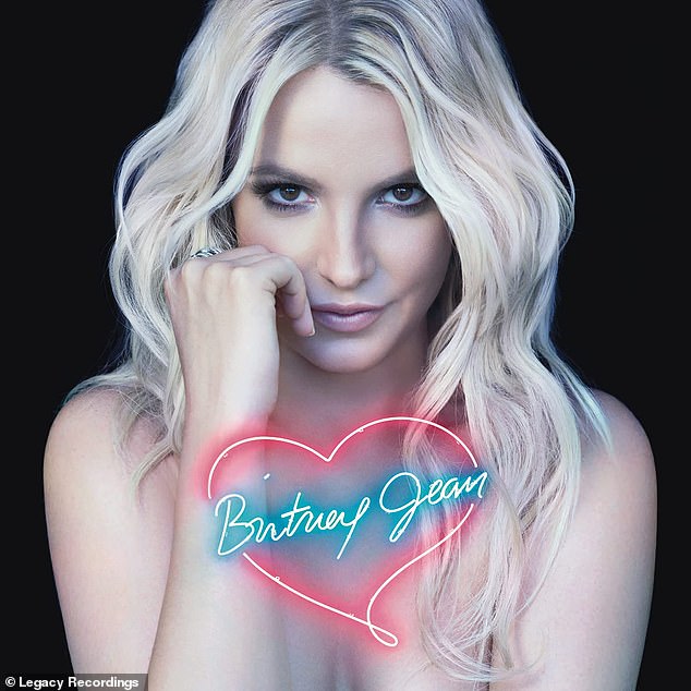Zu ihrer Diskographie (seit ihrem Debütalbum) gehören: ...Baby One More Time im Jahr 1999, Oops!... I Did It Again im Jahr 2000, Britney im Jahr 2001, In The Zone im Jahr 2003, Blackout im Jahr 2007, Circus im Jahr 2008 , Femme Fatale im Jahr 2011, Britney Jean im Jahr 2013 und Glory im Jahr 2016;  ihr Albumcover für Britney Jean, veröffentlicht im Jahr 2013