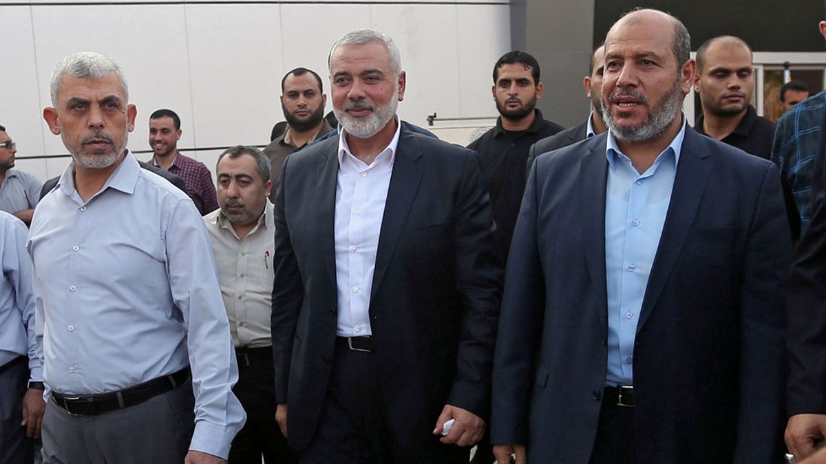 Hochrangige Hamas-Führer besuchen den Grenzübergang in Gaza
