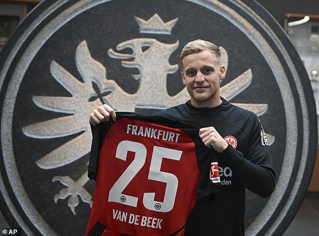 Van de Beek ist bis Saisonende auf Leihbasis zu Eintracht Frankfurt gewechselt