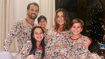 Jessie James und Eric Decker feiern letztes Weihnachten als fünfköpfige Familie