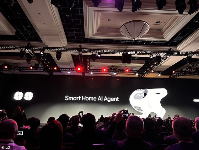 LG kündigte seinen Smart-Home-KI-Agenten diese Woche auf einer Pressekonferenz auf der CES in Las Vegas an.  Das Gerät ist noch nicht für die Öffentlichkeit erhältlich und ein Startdatum ist unbekannt