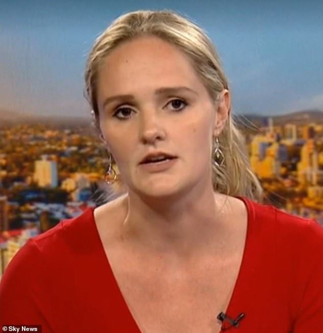 Frau Leach erschien bei Sky News Australia, wo sie enthüllte, dass 50 andere ihr bekannte Mitarbeiter von Queensland Health ebenfalls ihren Arbeitsplatz verloren hatten, selbst nachdem die Impfpflicht aufgehoben wurde