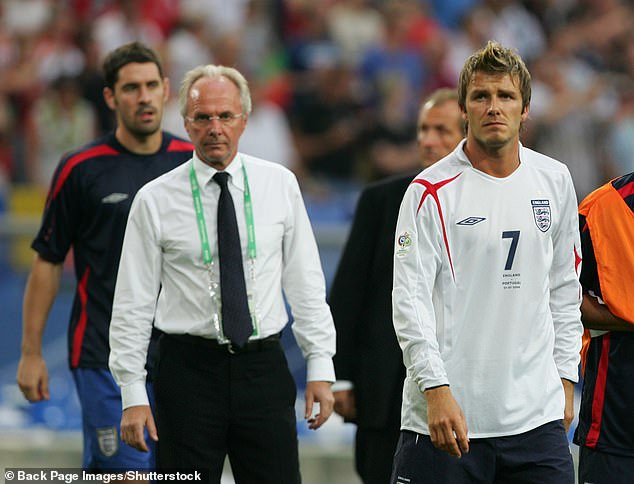 Der Fußballmanager war zwischen 2001 und 2006 England-Trainer. Sven im Bild mit David Beckham, nachdem er bei der Weltmeisterschaft 2006 im Viertelfinale gegen Portugal ausgeschieden war
