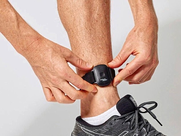 The £400 gadget ¿ which looks somewhat like the ankle tags that criminals don ¿ sends updates to an app which rates the wearer¿s walking technique out of ten