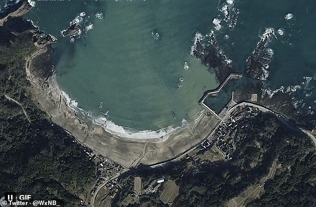 NACHHER: Wie diese Fotos zeigen, kam es entlang der gesamten Küste der Noto-Halbinsel zu Landumwälzungen, die dazu führten, dass Häfen trockenlagen und neue Strände entstanden
