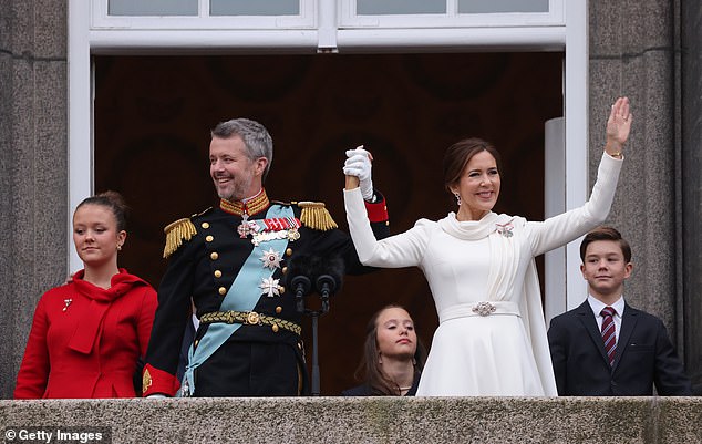 Es besteht kaum ein Zweifel daran, dass heute ein Wendepunkt für die dänischen Royals sein wird, die bisher in relativer Normalität aufgewachsen sind