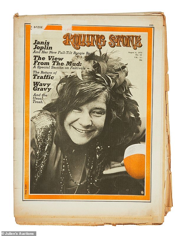 Der Fotograf des Rolling Stone Magazine, Tony Lane, der später Art Director des Magazins wurde, fotografierte Joplin, wie er zu Hause mit Freunden an diesem Tisch Billard spielte