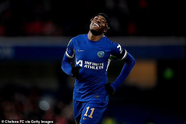 Madueke erzielte Chelseas sechstes Tor und sicherte sich damit einen Platz im Carabao-Cup-Finale