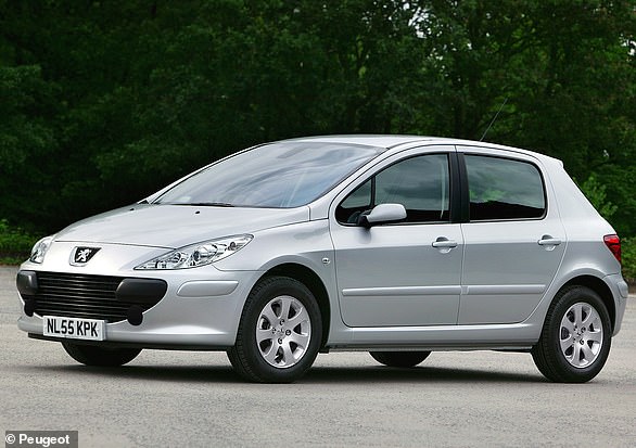 Mehr als die Hälfte der im Jahr 2023 getesteten Peugeot 307 haben den TÜV nicht bestanden.  Sehen Sie, welche anderen Modelle letztes Jahr die schlechtesten und besten Ergebnisse erzielt haben