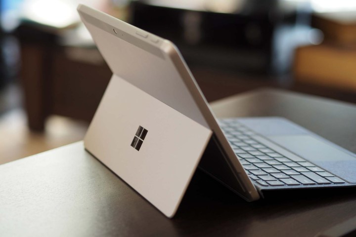 Ständer für Microsoft Surface Go 3.