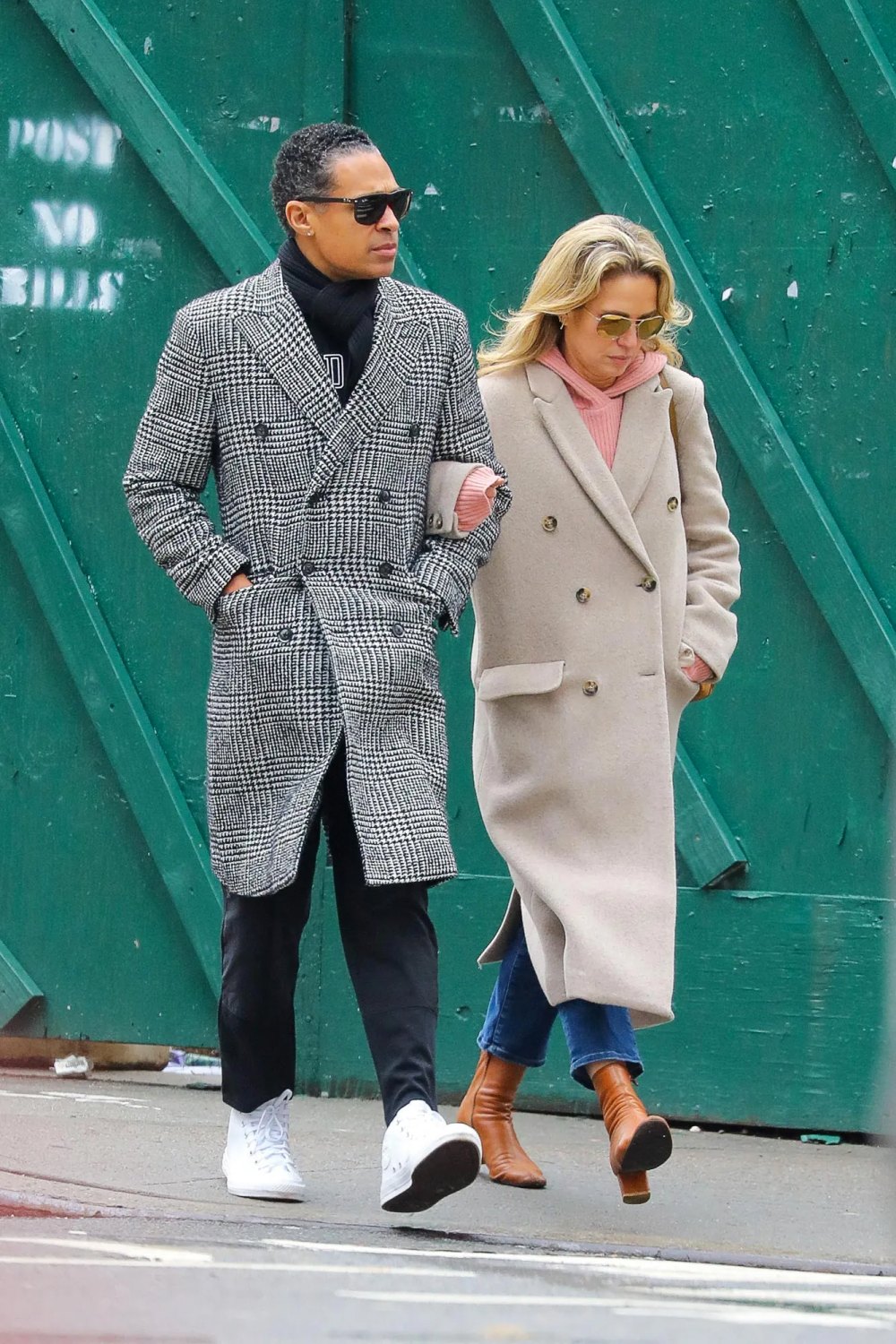 Amy Robach und TJ Holmes genießen einen Spaziergang durch New York, bevor Andrew Shue und Marilee Fiebig zu einem Kurzurlaub aufbrachen