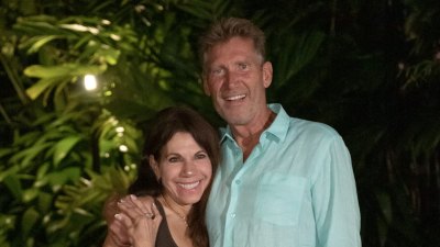 Goldener Bachelor Gerry Turner verlobt sich im Finale der ersten Staffel mit Theresa Nist
