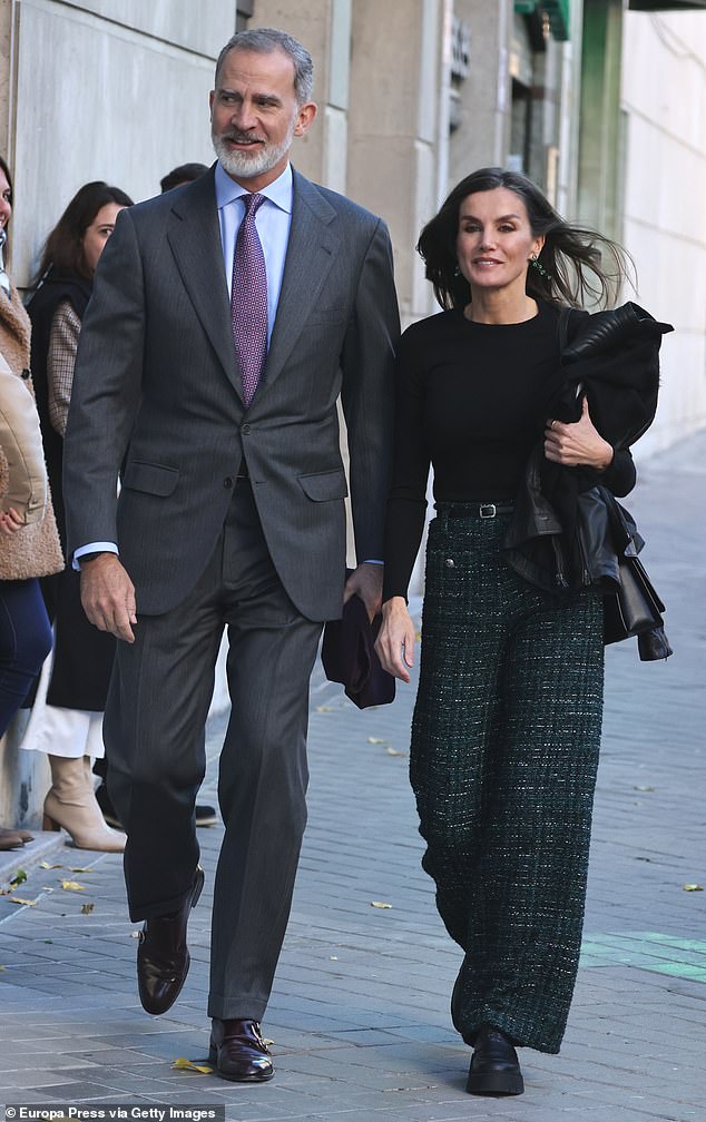 Der ehemalige Schwager der Königin von Spanien Letizia (im Bild mit ihrem Ehemann König Felipe) hat bekannt gegeben, dass er die Veröffentlichung seines eigenen Enthüllungsbuchs vorbereitet