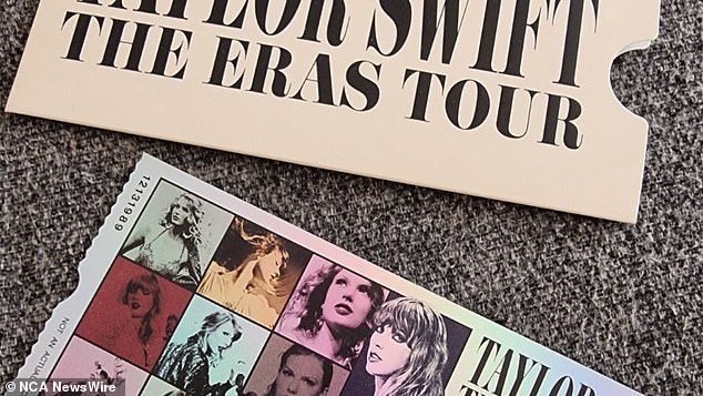 Nur noch einen Monat, bevor Taylor Swift ihr mit Spannung erwartetes Konzert nach Down Under bringt, haben Fans, die VIP-Tickets gekauft haben, begonnen, ihre Pakete zu erhalten