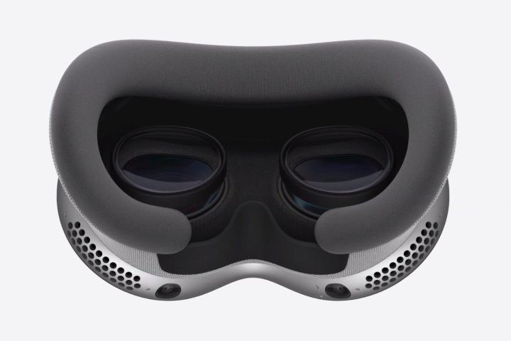 Das Apple Vision Pro arbeitet mit optischen Einsätzen von Zeiss zur Sehkorrektur.