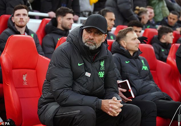 Jürgen Klopp hat die Liverpool-Fans aufgefordert, sich keine Sorgen über einen möglichen Abgang von Spielern zu machen