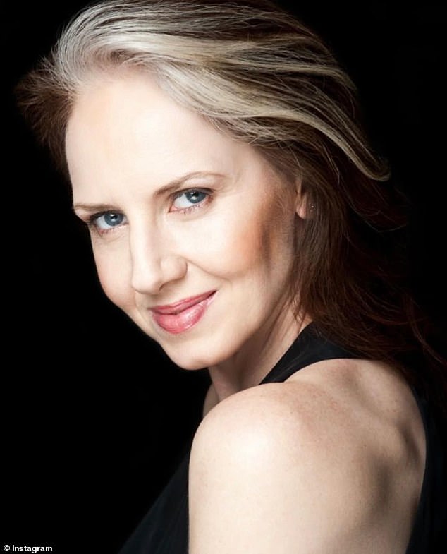 Kellie Dickerson (im Bild) ist im Alter von 53 Jahren gestorben. Die beliebte australische Musiktheaterregisseurin hat ihren Kampf gegen Multiple Systematrophie (MSA) – eine seltene neurodegenerative Erkrankung – verloren