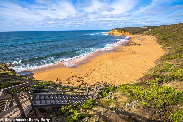 Bells Beach (im Bild) in Victoria, etwa 90 Minuten von Melbourne entfernt, belegte in der Liste der 100 besten Strände von Lonely Planet den ersten Platz in Australien