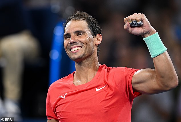 Rafael Nadal setzte seine beeindruckende Comeback-Mission mit einem Sieg in geraden Sätzen fort