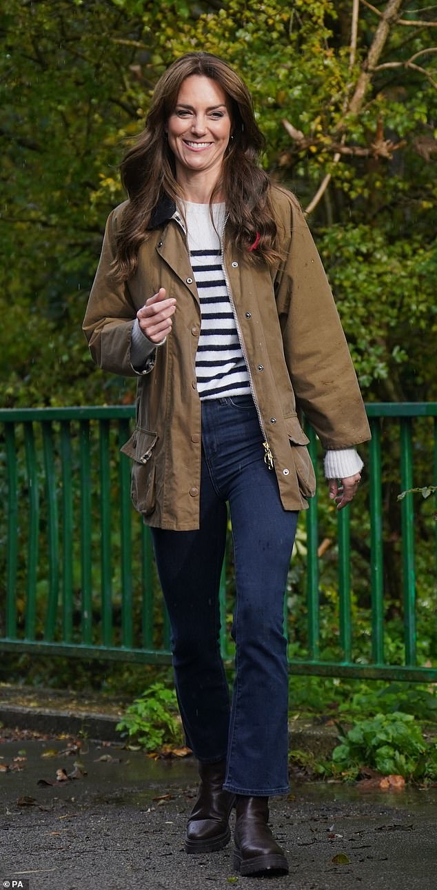 Die Prinzessin von Wales hat in den letzten Jahren vier Barbour-Jacken getragen, darunter letzten November eine aus der Kollektion von Alexa Chung mit der Marke