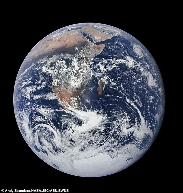 Für manche mag es wie gesunder Menschenverstand erscheinen, aber Forscher haben herausgefunden, dass sich die Menschen nicht darüber einig waren, ob „Der Planet Erde ist rund“ als gesunder Menschenverstand gilt