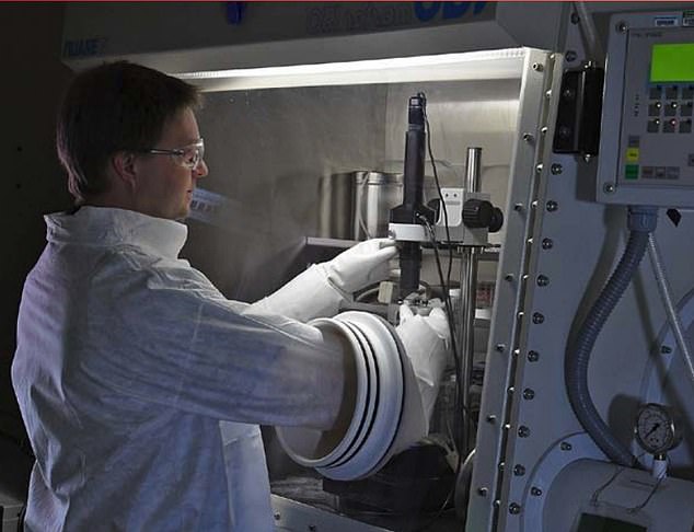 Wissenschaftler des Los Alamos National Laboratory in New Mexico arbeiten an einem „Vakuumballon“ mit einer harten Hülle, der schließlich Menschen befördern und „so schnell wie ein Verkehrsflugzeug“ reisen könnte.
