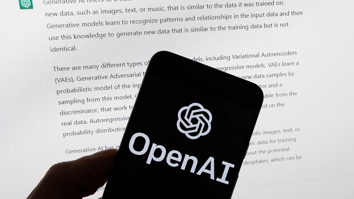 Das OpenAI-Logo wird über dem GPT-Chattext angezeigt