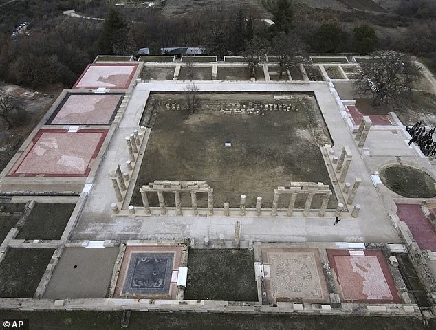 Der Palast, eine Autostunde von Thessaloniki entfernt, ist mit 15.000 Quadratmetern das größte erhaltene Gebäude aus der klassischen griechischen Zeit
