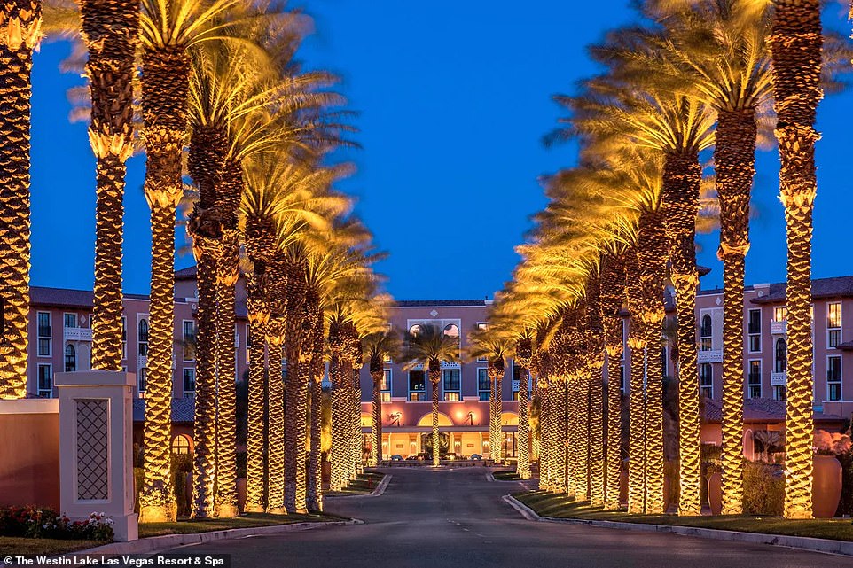 Das Resort liegt in Henderson, fast 20 Meilen von den Blackjack-Tischen und den hellen Lichtern des Las Vegas Strip entfernt