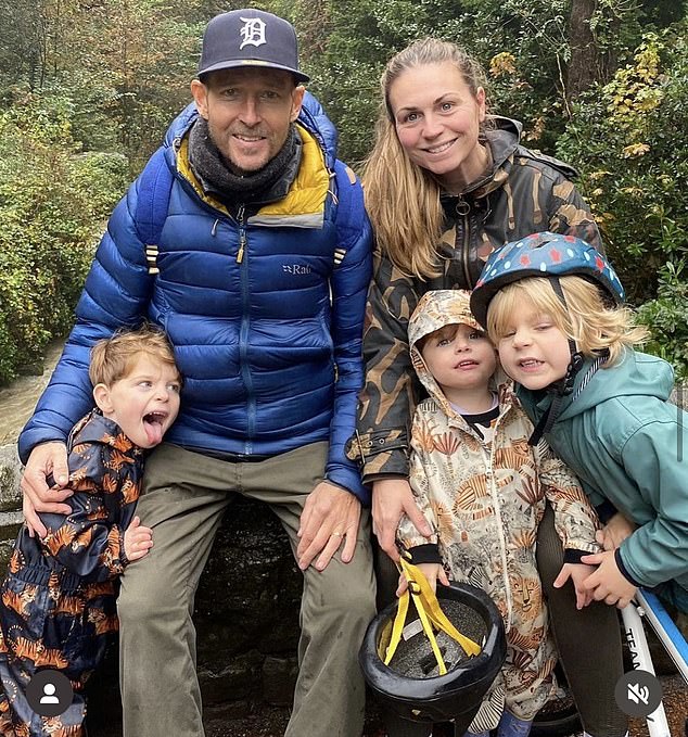 Auf Instagram beschrieb Jessica ihren geliebten Partner, mit dem sie die Söhne Rex (fünf) und die zweijährigen Zwillinge Rafa und Cormac teilt, als „wirklich bemerkenswert“.