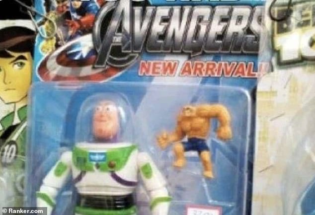 Falscher Film!  An anderer Stelle wurde eine Buzz Lightyear-Figur aus dem Film Toy Story als Avengers-Figur verpackt
