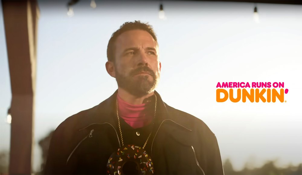 Ben Affleck macht sich im neuen Dunkin‘-Werbespot über sich selbst und die „Sad Affleck“-Memes von 2023 lustig