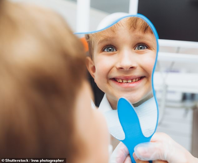 Kürzlich veröffentlichte offizielle Daten ergaben, dass jedes sechste Kind die Grundschule mit faulen Zähnen verlässt (Foto)