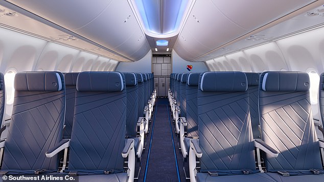Die Fluggesellschaft arbeitete mit der Designfirma Tangerine zusammen, um die eleganten neuen Kabinen zu entwerfen, die mit stromlinienförmigen Sitzen von RECARO, einer Marke für Flugzeug- und Autositze, ausgestattet sind