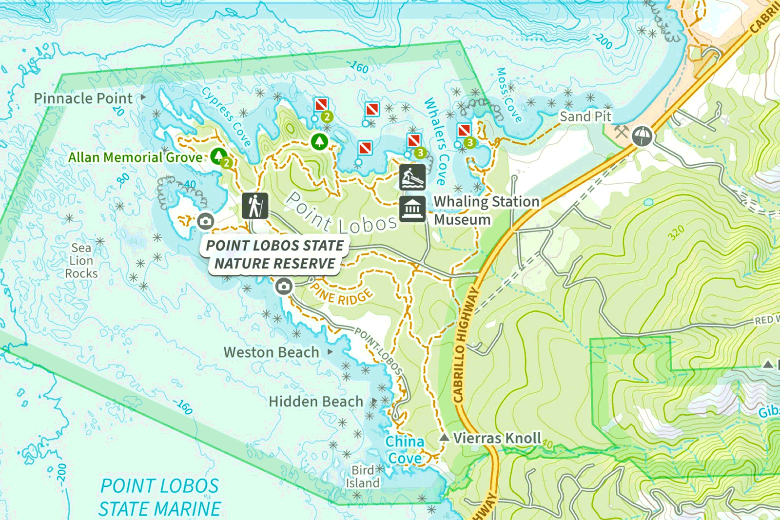 Abwechselnde Ansichten von zwei Karten von Monterey mit Wanderwegen