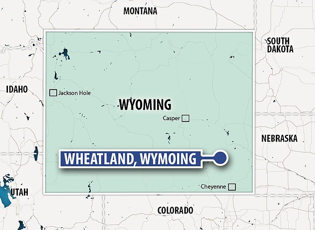 American Rare Earths führte im März 2023 die ersten Bohrungen durch, die ergaben, dass im Nordosten von Wyoming schätzungsweise 1,2 Millionen Tonnen vorhanden seien (Karte zeigt Abbaustandort).