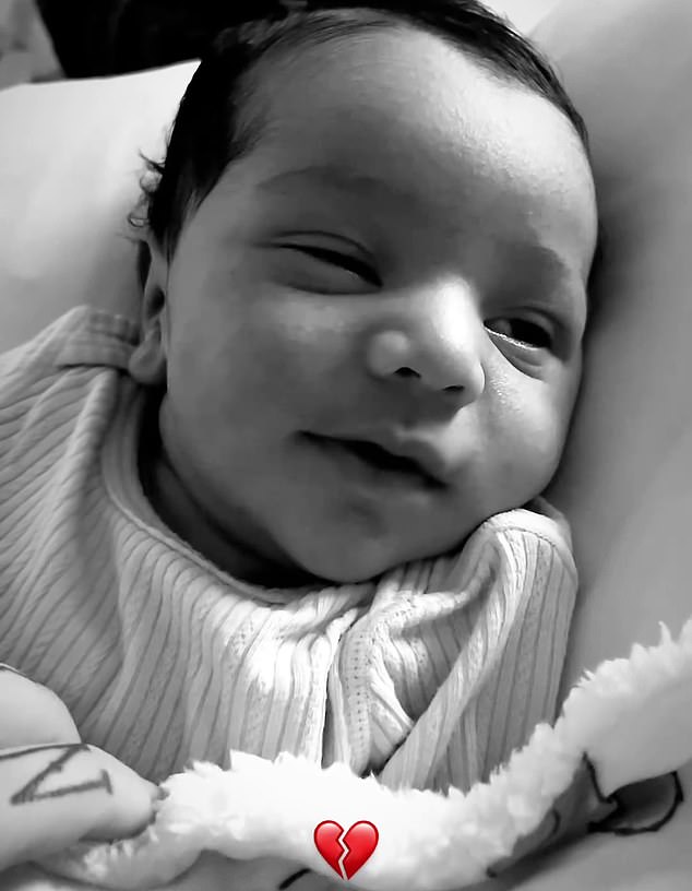 Veruca hat ein herzzerreißendes Video geteilt, in dem ihr neugeborener Sohn Cash sie anlächelt