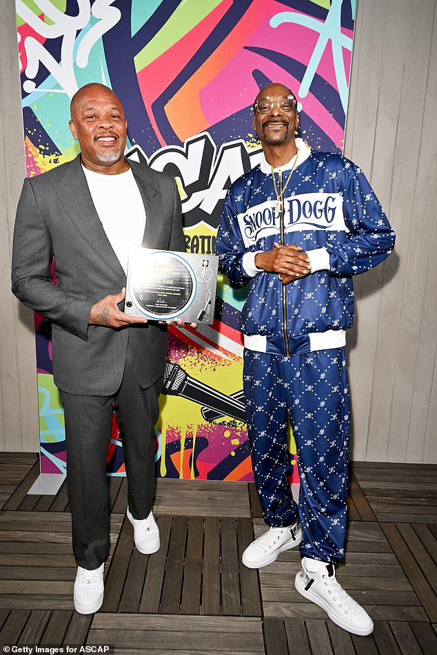 Dr. Dre und Snoop Dogg veranstalten außerdem eine Afterparty, um ihre Marke Gin and Juice auf den Markt zu bringen