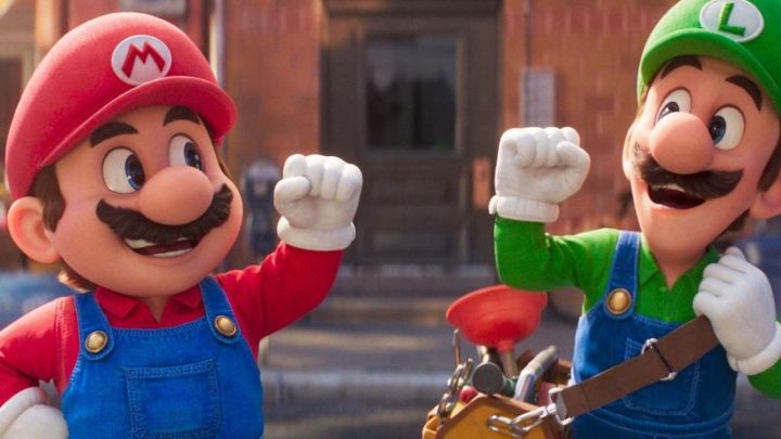 Mario und Luigi feiern im Super Mario Bros.-Film.