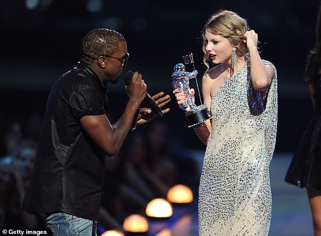 Die Fehde begann, nachdem Kanye Taylors Dankesrede für das beste weibliche Video bei den MTV VMAs im Jahr 2009 unterbrochen hatte