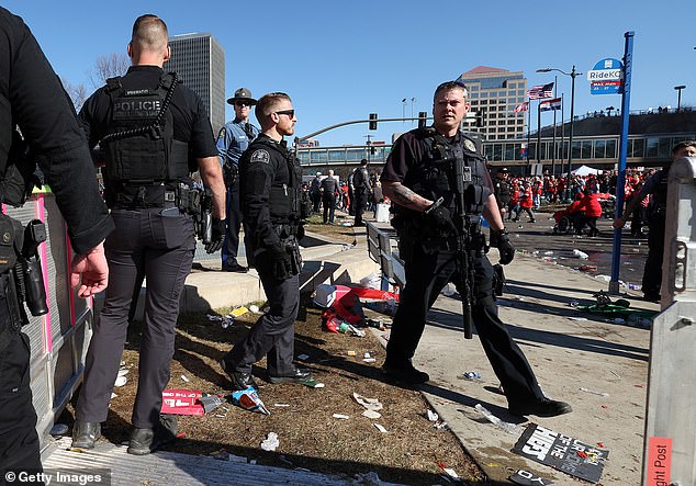 Hunderte Polizisten und Sicherheitskräfte konnten den Angriff in Kansas City nicht stoppen