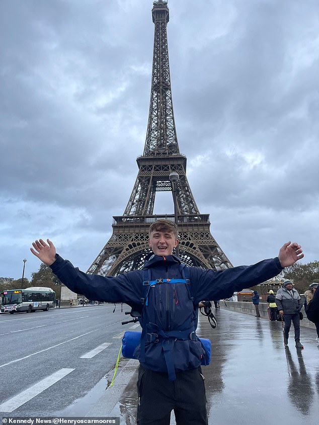Der begeisterte Wanderer, der im Oktober und November 20.000 Pfund für wohltätige Zwecke gesammelt hat, indem er 500 Meilen nach Paris gelaufen ist, hofft, bei diesem Abenteuer noch mehr zu sammeln