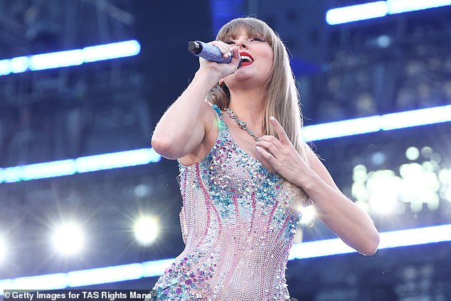 Despite already having performed at huge sporting stadiums across the US, the opening night of her Australian tour broke records, as she has never performed to a crowd larger than 74,000