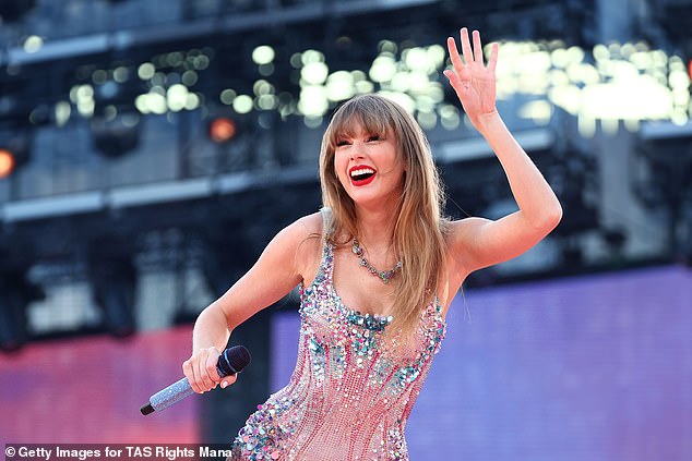 Fans have been eagerly waiting for Taylor to take to the stage in her first Australian tour since 2018 , and flocked to the venue early amid the Swiftie mania