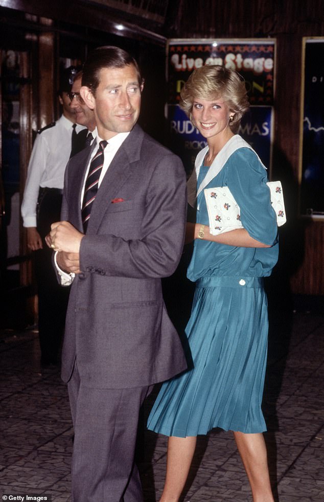 Charles und Diana besuchen 1983 die Prince's Trust Rock Gala im Dominion Theatre